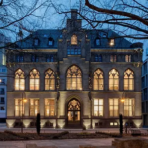 The Qvest Hideaway Otel Köln