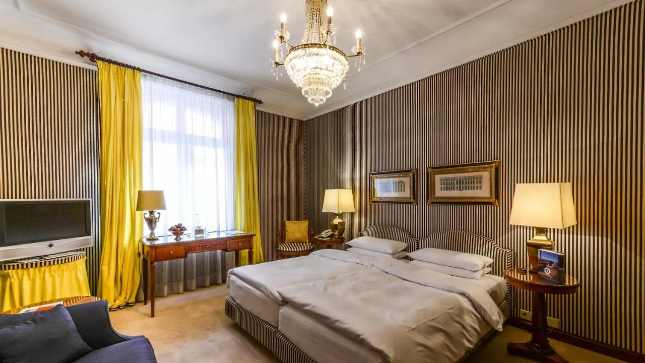 Hotel Opera Monachium