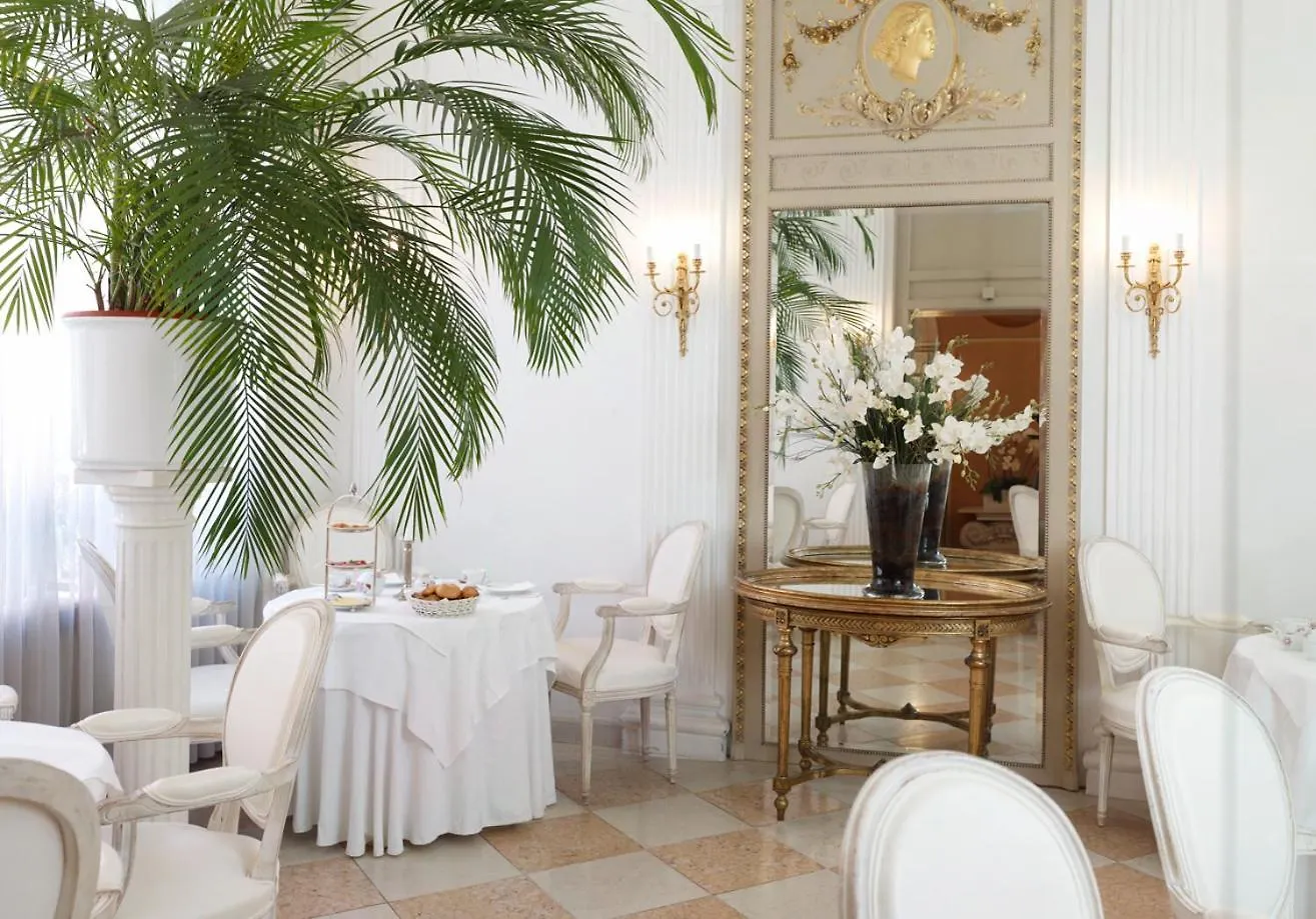 Hotel Opera Monachium