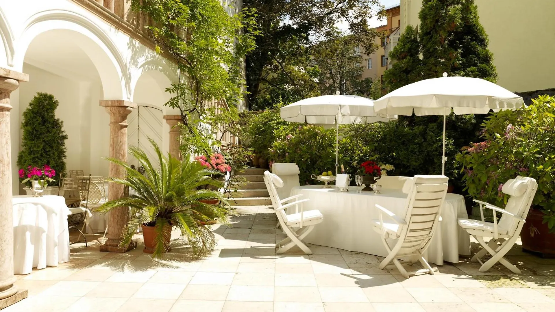 Hotel Opera Monachium 4*,  Niemcy